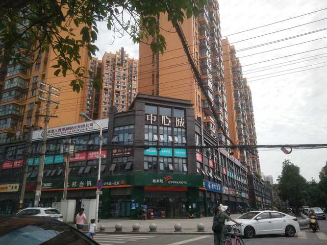 成都龙泉中心城楼盘