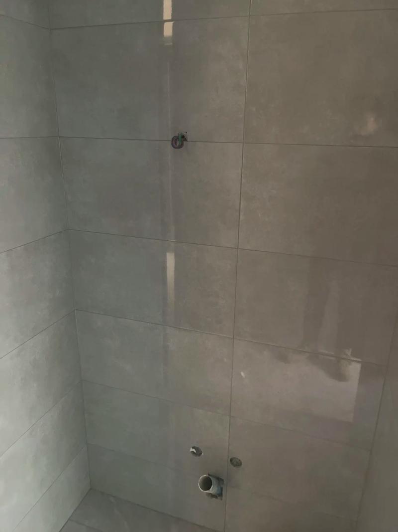 租房水管锈了怎么解决