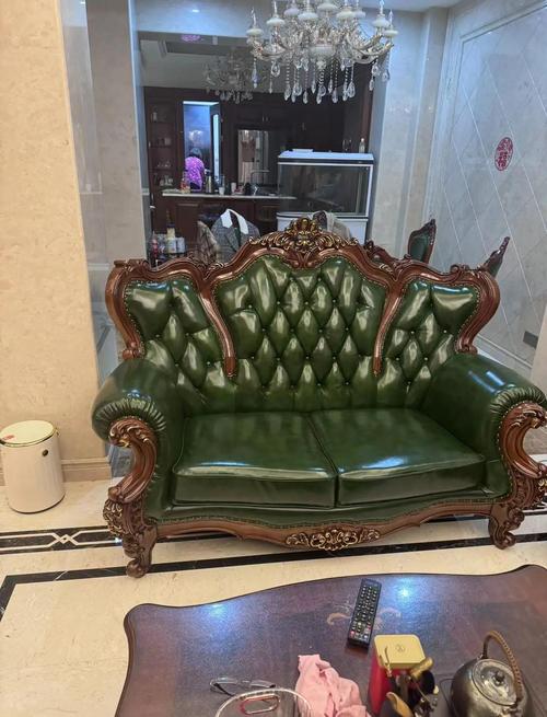 租房沙发脱皮怎么算钱