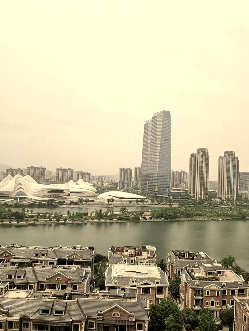 长沙梅溪湖新楼盘