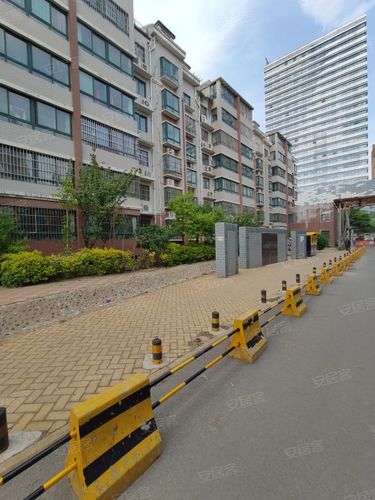 中央丽景房价