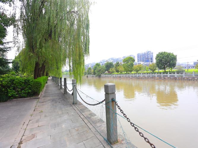 东莞河畔花园