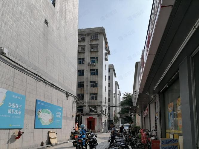 布吉兴业花园
