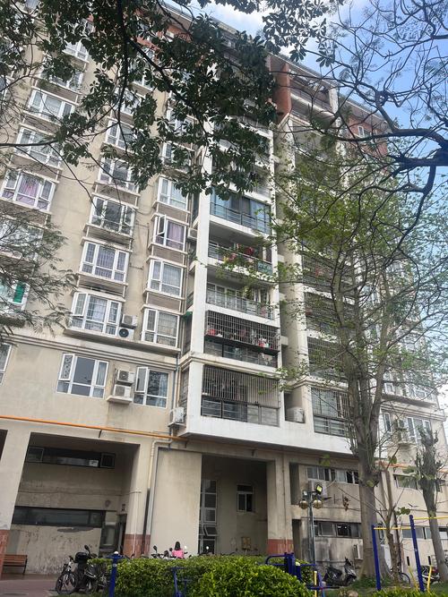 花园新居小区