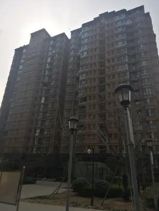 外海中央花园三期停工