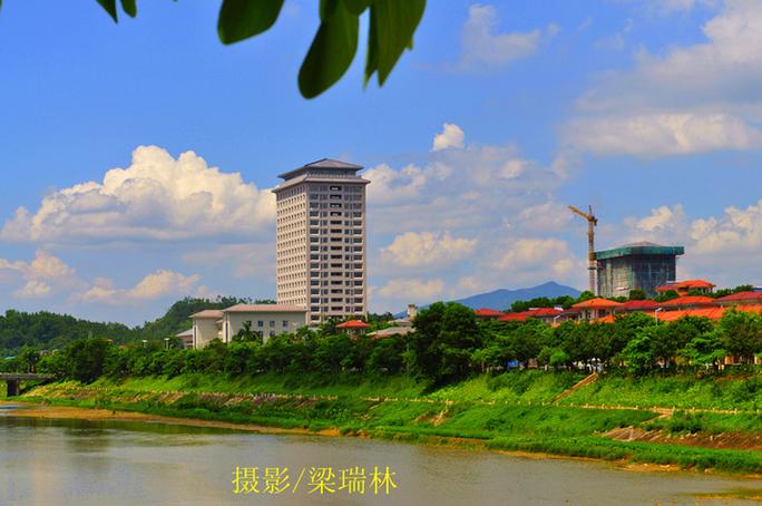 新兴温氏楼盘