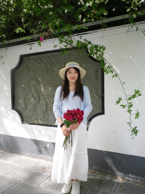 天津静海花园一个女的
