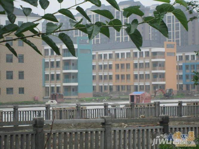 汇龙镇皇家花园优缺点