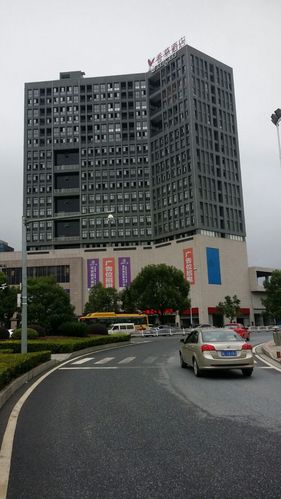 资兴东江湾楼盘