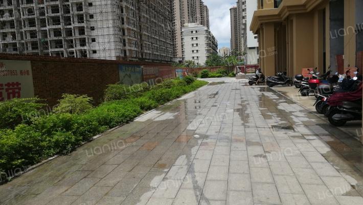 北海润和花园烂尾楼