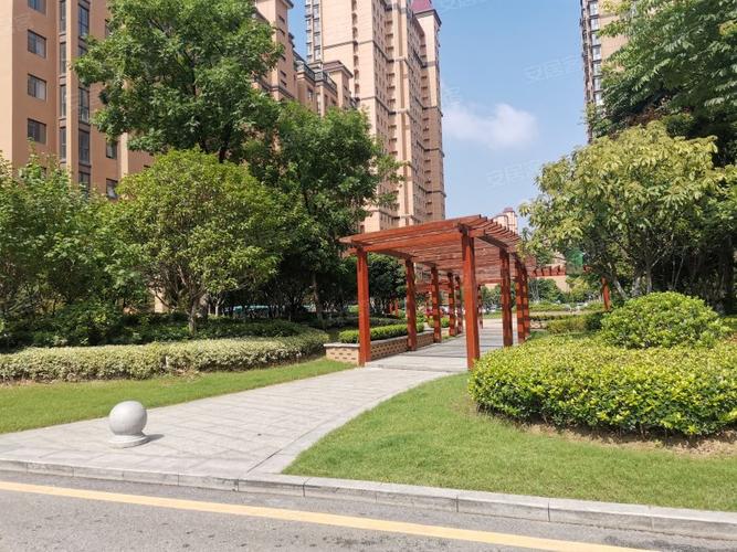 驻马店上海滩花园房价