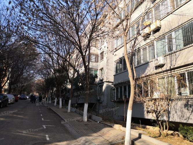 卧龙花园楼盘