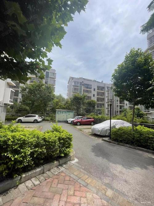 东岸盛世花园能过户嘛