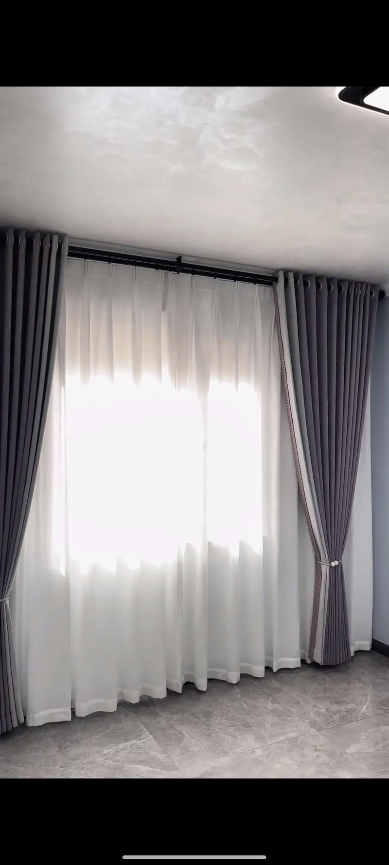 出租房的窗帘怎么拆卸
