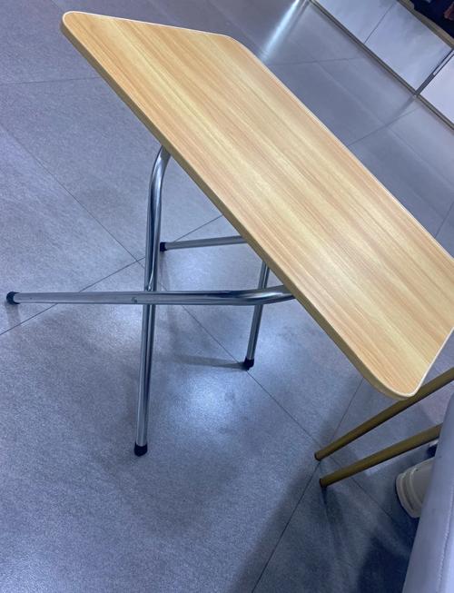 租房桌子太脏怎么办