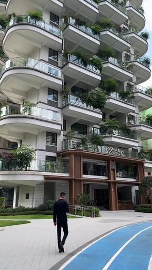花园洋房中间户舒服吗