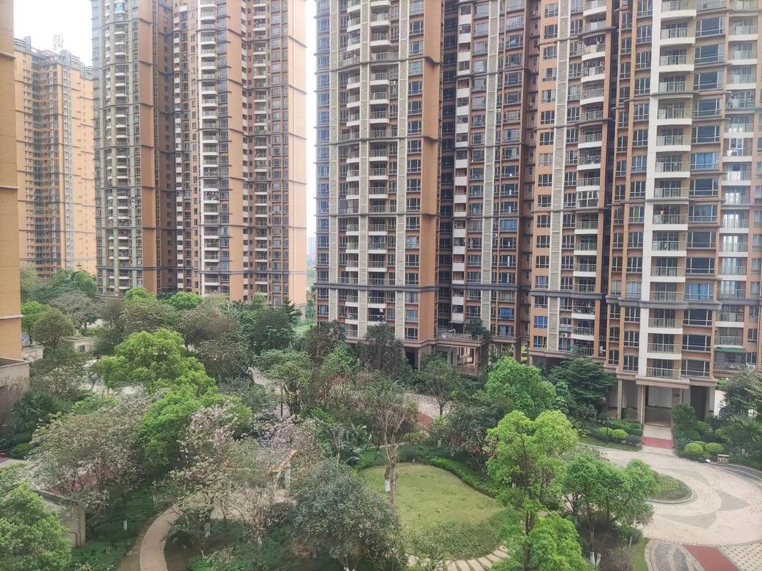 高明地铁楼盘