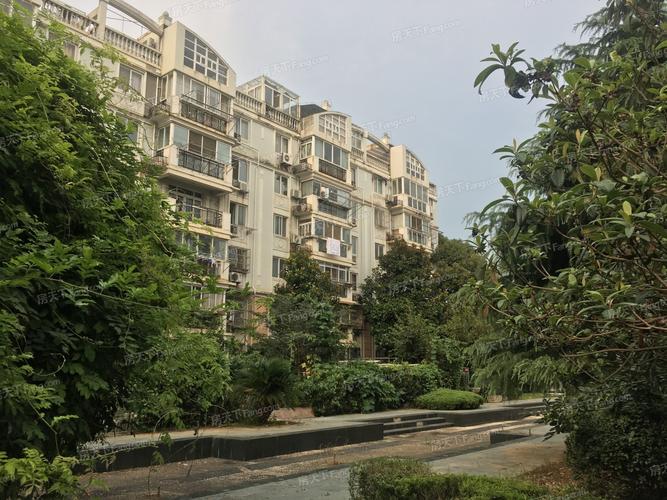钜隆碧水湾花园