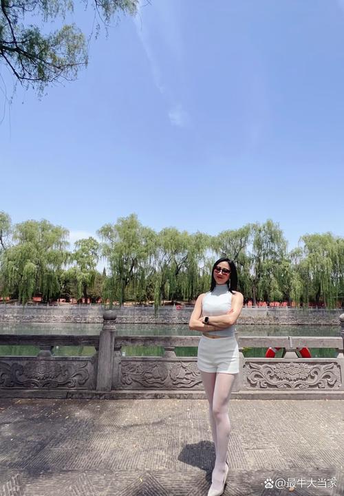 内江玉带花园小姐图片