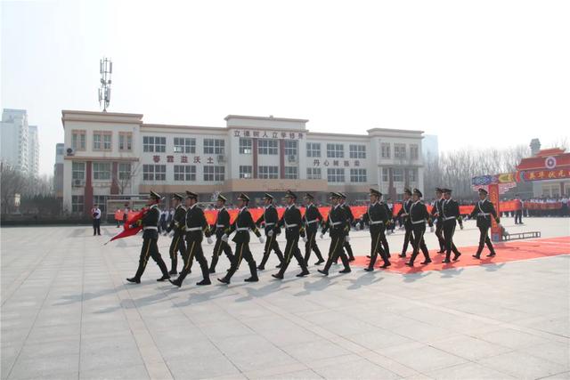东营樱花园学校