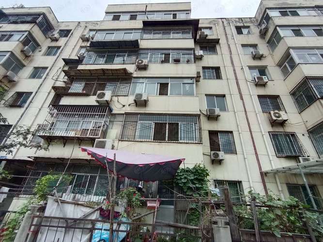 滨河花园7号楼