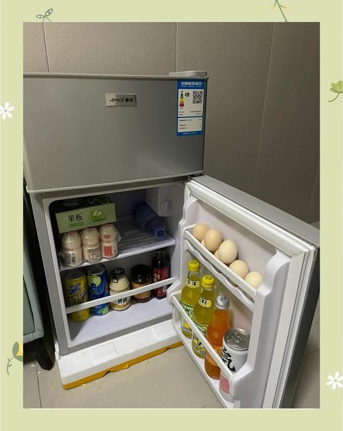 租房小冰箱怎么拧