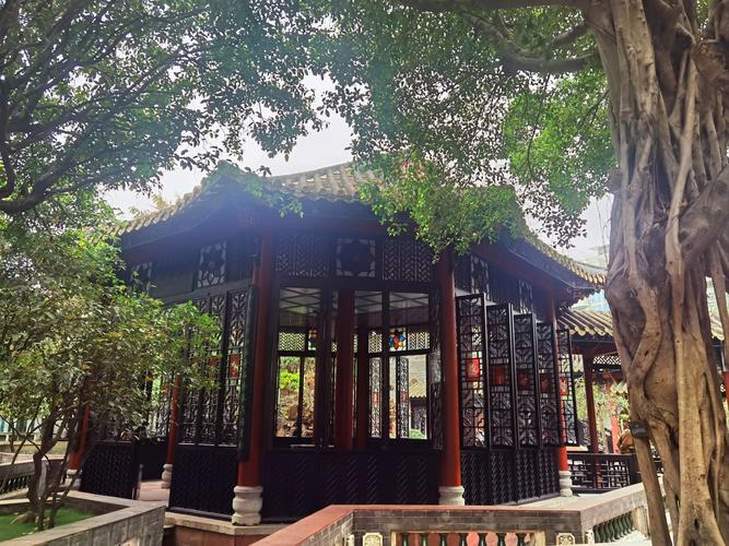 岭下花园图片