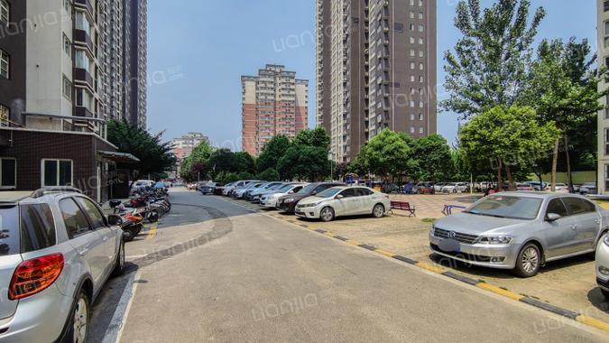 西控花园小区
