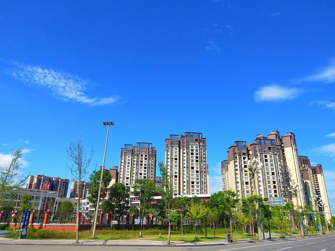 营山一环港都楼盘