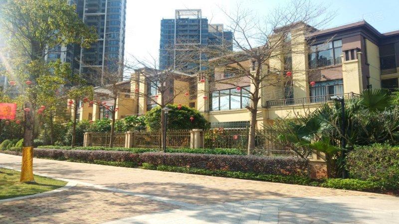 龙归花园小区