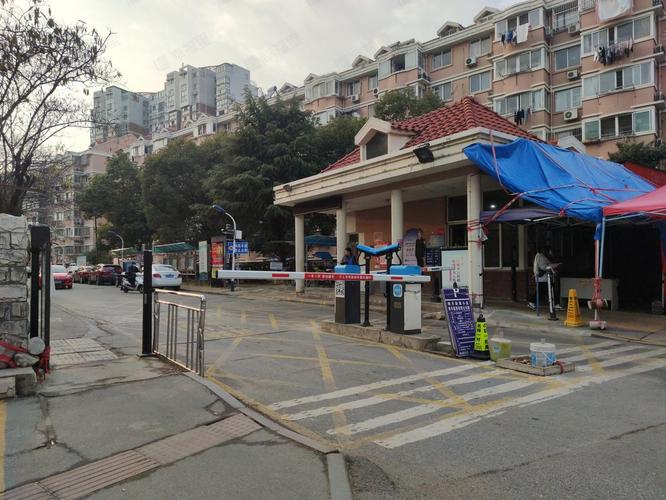 明月新寓花园
