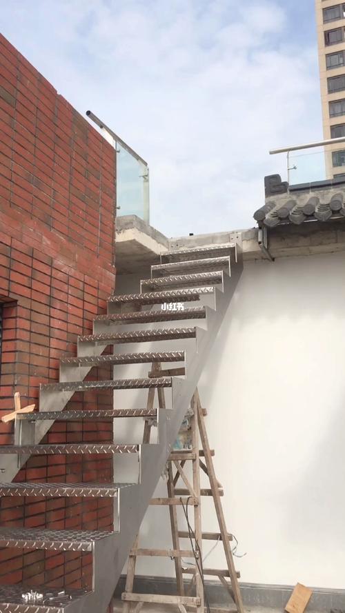 屋顶花园楼梯