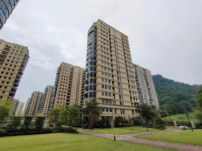 开化澜庭国际房价