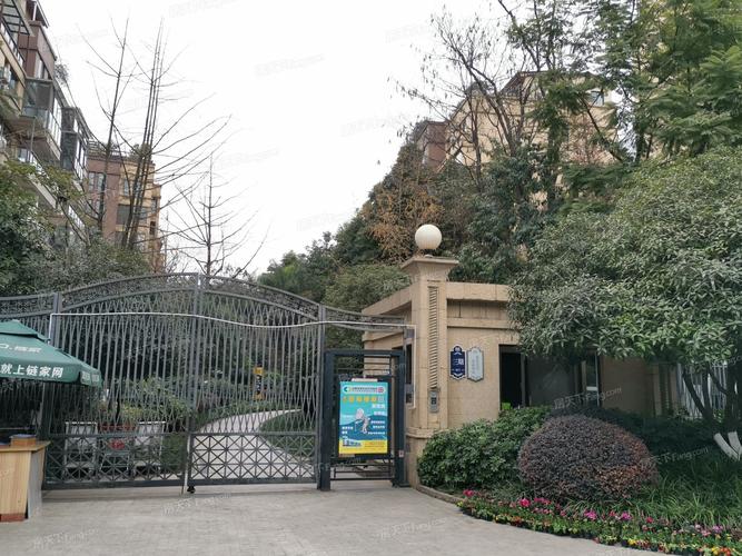 成都新界的楼盘好不好