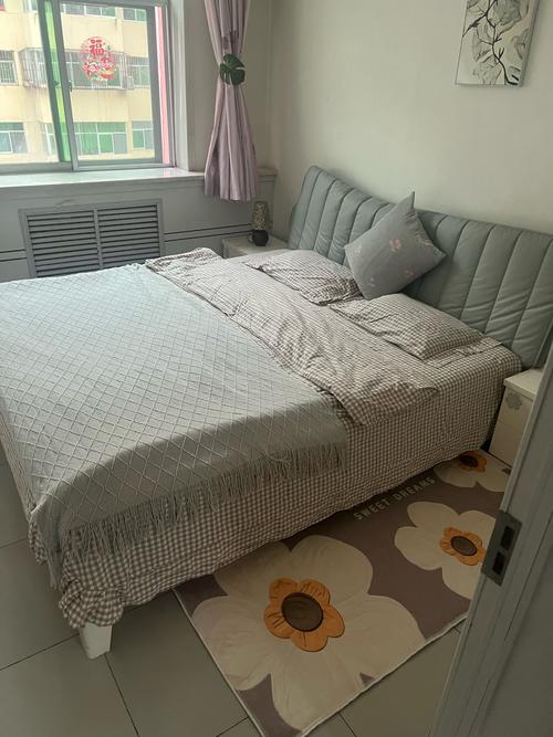 租房床怎么摆放