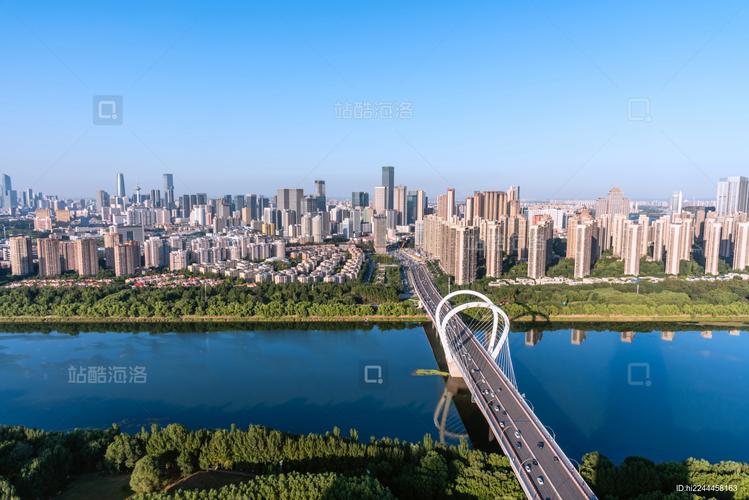 沈阳浑河两岸楼盘