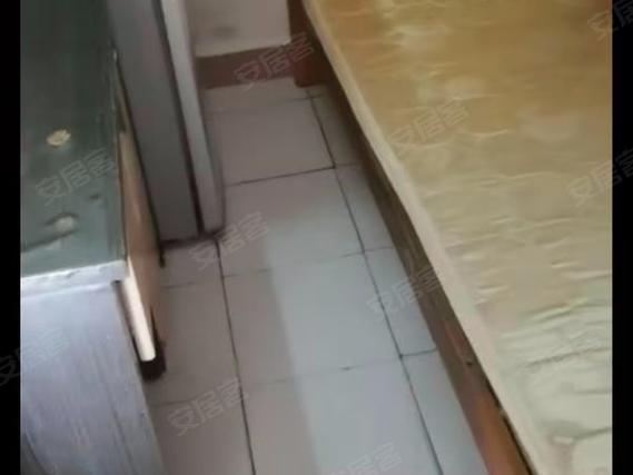 向西花园租金