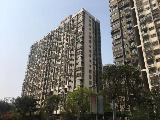 最新句容宝华楼盘