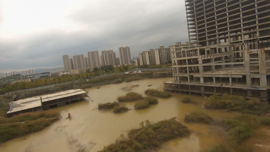阜新龙城国际楼盘烂尾