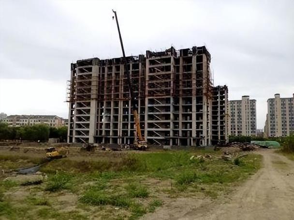 阜新龙城国际楼盘烂尾