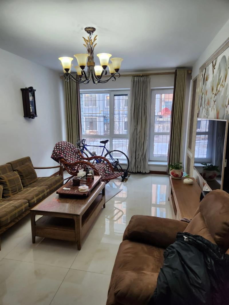 雅逸尚都楼盘很差