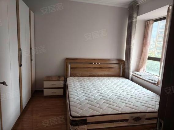 昆明中天花园二手房