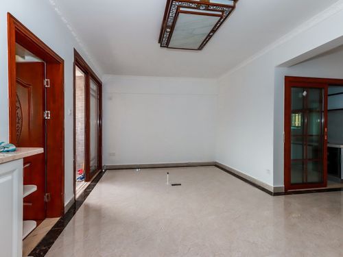 深圳龙辉花园二手房