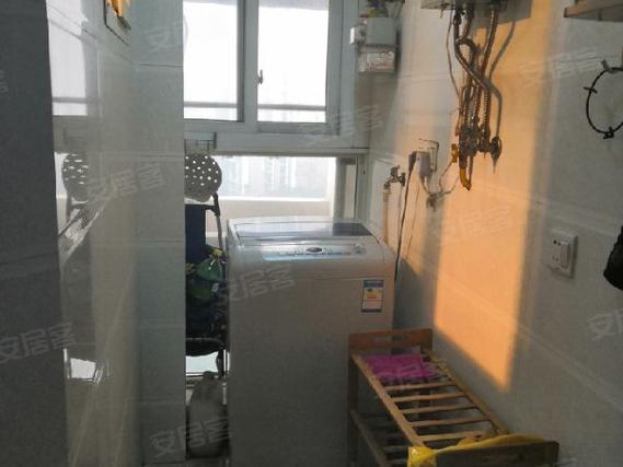 泸州酒城花园二手房