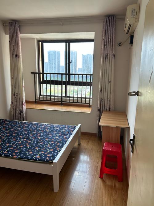 单间出租房怎么摆放