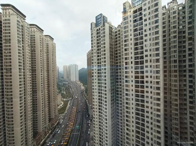 吓人的贵阳花果园楼盘