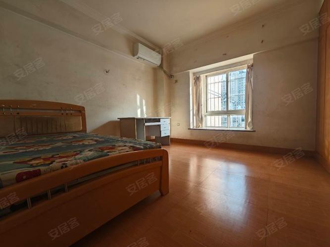 漳州荣昌花园二手房