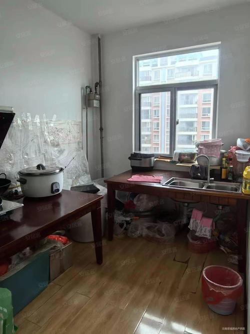 昆明温泉花园二手房