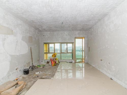 倚山花园三期溱澜