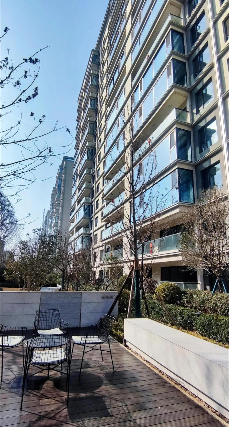 西安汉城湖畔楼盘五证